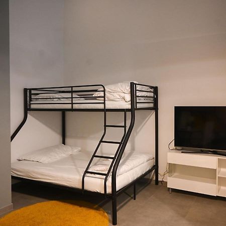 Appartamento Charming Domicile Wien Allerheiligenplatz Esterno foto